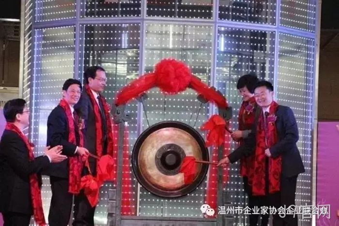 J9官网成功登陆上交所主板